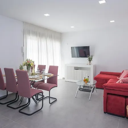 Urban 4 Beachfront By Holidays Apartment *